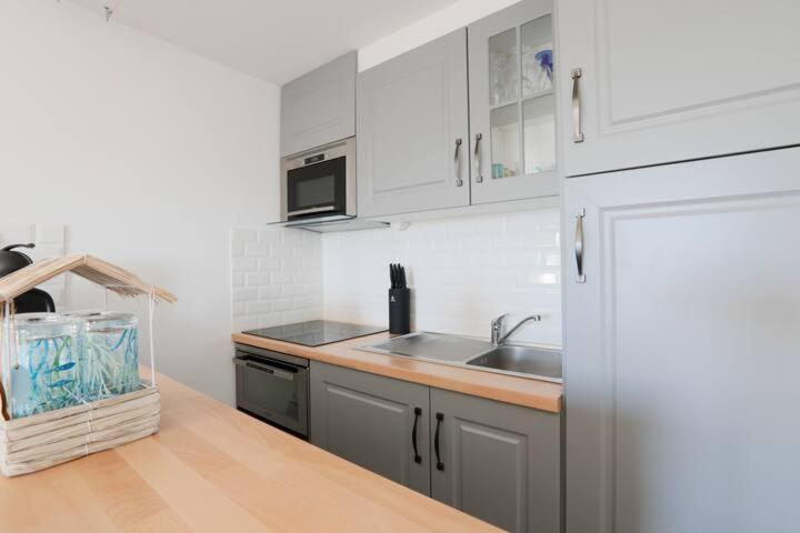 Sur L'Ilot De St Martin Au Centre Du Port Vue Exceptionnelle ! Apartment Saint-Martin-de-Ré Екстериор снимка